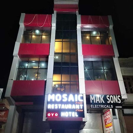 Oyo Mosaic Hotel And Restaurant Gonda 외부 사진